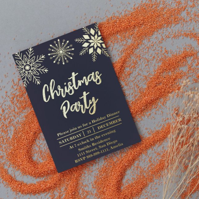 Weihnachts-Party Schneeflocke Gold Blue Modern Folieneinladung (Von Creator hochgeladen)