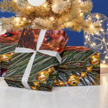 Weihnachts-Pine Bauble und Garland