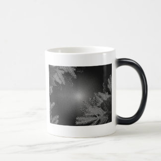 Weihnachts-Poinsettia Schwarz und Grau III Verwandlungstasse