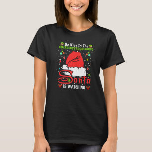 Weihnachts-Pyjamas Sei nett zur Notaufnahme-Kranke T-Shirt