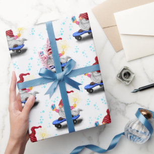 Weihnachts-Skater-Gnome mit Geschenkpapier