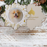 Weihnachts-Weihnachtsgebäck - Erstes Weihnachtsfes Ornament Karte<br><div class="desc">Lass eine festliche Eichel goldener Weihnachtsweihnachtskulisse um dein Lieblingshotel Foto in dieser Urlaubssaison. Einfach die Vorder- und Rückseite dieser Papierschmuckkarte mit Ihren persönlichen Daten anpassen,  um die perfekten Urlaubssgrüße und das einzigartige Sake-Geschenk für sich selbst,  Familie und Freunde zu versenden.</div>