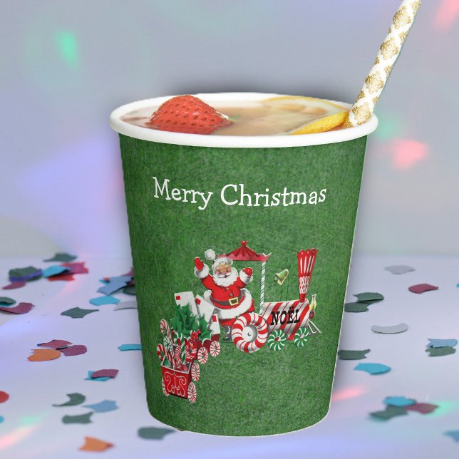 Weihnachts-Weihnachtszug Candy Canes Letters Pappbecher (Santa riding Christmas train candy canes, letters on green paper party cups.)