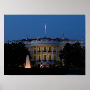 Weihnachts-Weiße Haus am Abend in Washington DC Poster