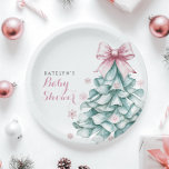Weihnachts Winter Girl Baby Dusche Pappteller<br><div class="desc">Feiern Sie die Ankunft Ihres kleinen Mädchens mit diesem charmanten,  winterlichen Baby-Duschpapier-Teller. Dieses elegante Design mit einem aquamarinen Weihnachtsbaum und einem zarten,  rosafarbenen Bogen,  umgeben von pastellfarbenen Schneeflocken,  verbindet festlichen Charme mit einer weichen,  coquette Touch. Ideal für einen unvergesslichen Winter Babydusche mit einem skurrilen,  aber raffinierten Gefühl.</div>