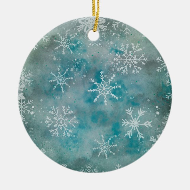 Weihnachts Winter weiße Schneeflocken auf blau Keramik Ornament (Vorne)