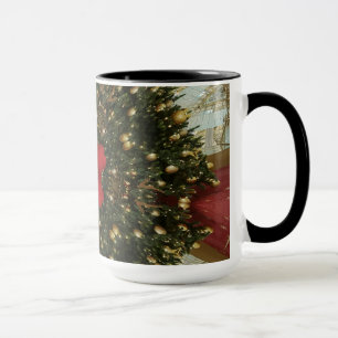 Weihnachts-Wreath-Green-Gold mit Red Star Tasse