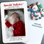 Weihnachtsankündigung Magnet<br><div class="desc">Spezieller Delivery Baby Ankündigung Weihnachtsmagnet mit einfachem Foto und verziertem typografischem Design. Die Sonderauslieferung wird in zeitgenössischer Schrift geschrieben und die Fotovorlage ist für Sie das Set, Ihr LieblingsFoto hinzuzufügen. Sie können auch Ihren personalisierten Urlaubssegment hinzufügen und es gibt noch mehr Raum für die Einführung Ihres neuen Babys mit Geburtsdatum,...</div>