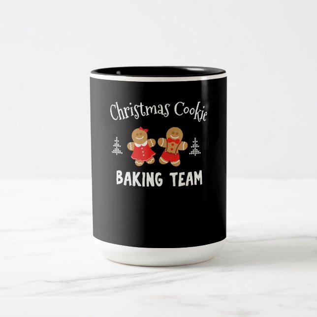 Weihnachtsbackmannschaft | Lebkuchenmann Zweifarbige Tasse (Mittel)