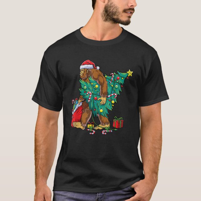 Weihnachtsbaum Lights Xmas Men Sasquatch T-Shirt (Vorderseite)