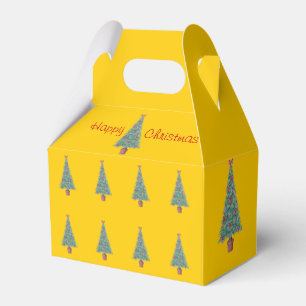 Weihnachtsbaum mit Dekorationsrot beugt Geschenkschachtel