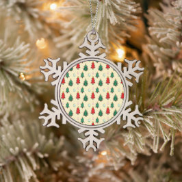 Weihnachtsbaum mit sternenüberragenden nahtlosen M Schneeflocken Zinn-Ornament