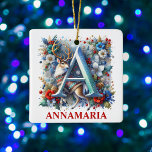Weihnachtsbaum Monogram A mit Individuelle Name Keramikornament<br><div class="desc">Mit diesem Monogram Weihnachtsschmuck fügen Sie Ihrem Urlaubsstil eine Touch festlichen Charmes und Personalisierung hinzu. Mit dem Buchstaben "A" und einem Rentier, der in einem skandinavischen Pullover im Volkskunststil gekleidet ist, besticht dieser Ornament durch seine faszinierenden Details und lebhaften Farben. Der Hintergrund strotzt vor floralen Farbtönen in leuchtendem Rot, Blues...</div>