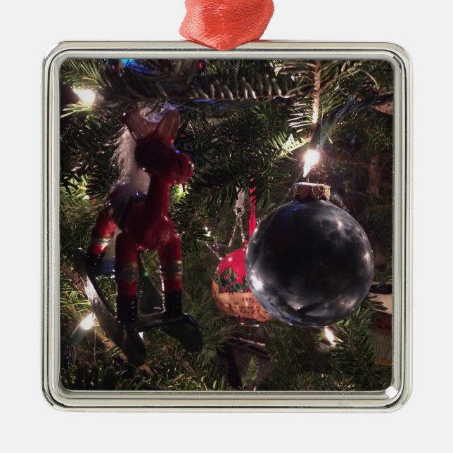 Weihnachtsbaum-Rockpferd Ornament Aus Metall (Vorne)