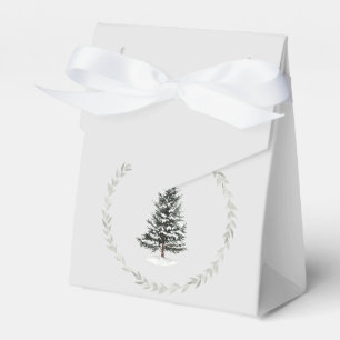 Weihnachtsbaum und Kraut auf Silber Geschenkschachtel