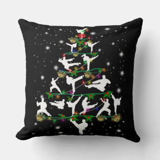 Weihnachtsbaumdekoration von Karate Kissen