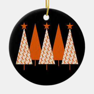 Weihnachtsbäume - orange Band Keramikornament