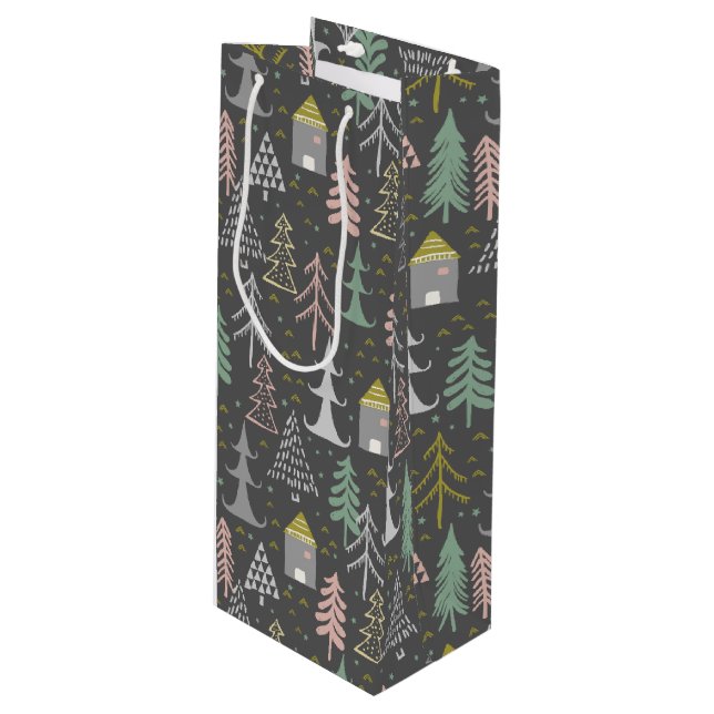 Weihnachtsbäume und Häuser in Halbpension Rosa Gel Geschenktüte Für Weinflaschen (Vorderseite Schrägansicht)