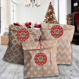 Weihnachtsbaumen Custom Family Monogram Red Runder Aufkleber