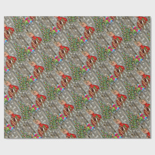 Weihnachtsbaumfrau in Rotem Kleid Rustikale Barnen Geschenkpapier