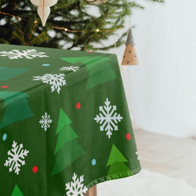 Weihnachtsbaumwald, Schneeflocken und roter blauer Tischdecke (Modern Christmas trees with snowflakes and dots green tablecloth)