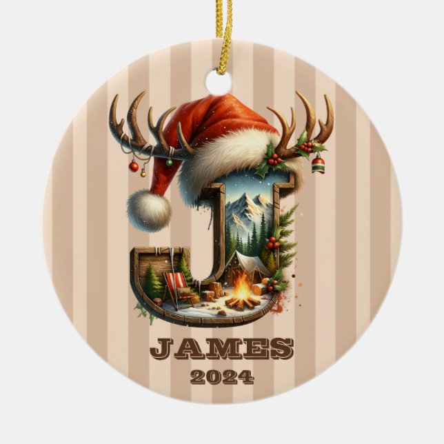 Weihnachtsbrief J Rustic Winter Camp Keramik Ornament (Vorne)