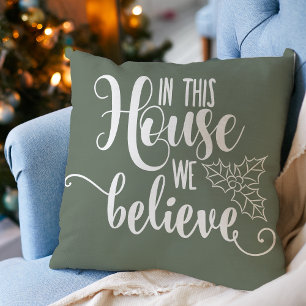 Weihnachtsdekoration In diesem Haus glauben wir Kissen