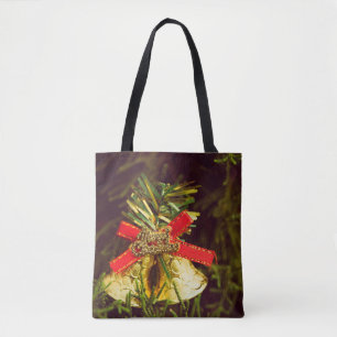 Weihnachtsdekoration mit Weihnachtsbaum-Hintergrun