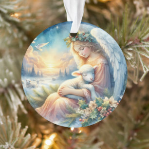 Weihnachtsengel mit Lamm im winterlichen Frieden Ornament