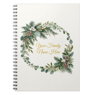 Weihnachtsfamilienname mit Kiefer und Beeren Notizblock