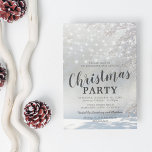 Weihnachtsfeier Einladung<br><div class="desc">Elegante rustikale Weihnachtslieder mit gefrorenem,  weißem Waldboden,  weißem Overlay,  streicher Tinkelleuchte und einem Weihnachtsgeschenk,  das leicht zu personalisieren ist.</div>