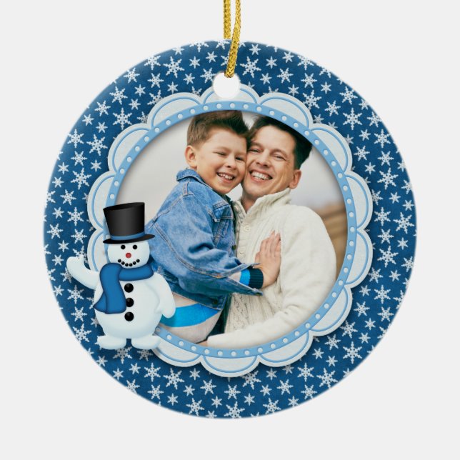 Weihnachtsfeiertag - eisiges Schneeflocke-Foto Keramikornament (Vorne)