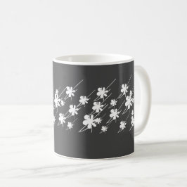 Weihnachtsfeiertage Schneeflocken Muster dunkelgra Kaffeetasse
