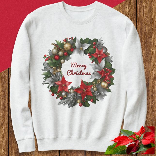 Weihnachtsfest Grün Winterurlaub Sweatshirt (A festive sweatshirt with Merry Christmas greeting in a wreath of flowers, greenery and ornaments)