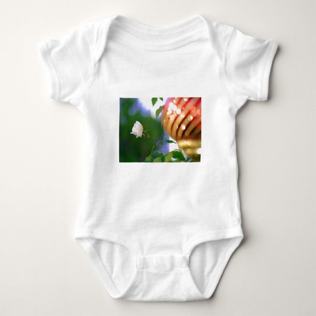 Weihnachtsfest-Rose Baby Strampler (Vorderseite)