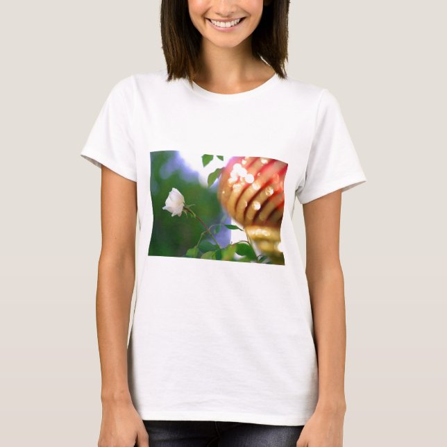 Weihnachtsfest-Rose T-Shirt (Vorderseite)