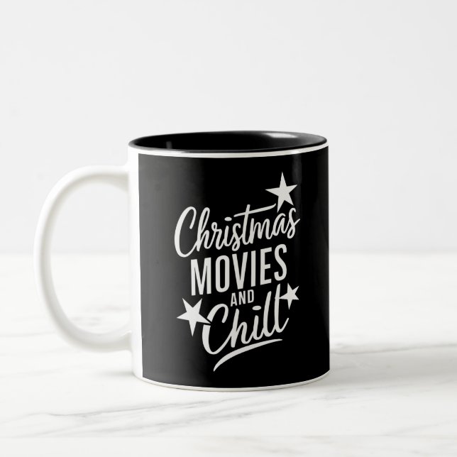 Weihnachtsfilme und Weihnachtsgeschenke Zweifarbige Tasse (Links)
