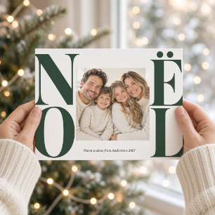 Weihnachtsfoto von Noel Forest Green Editorial Fam Feiertagskarte