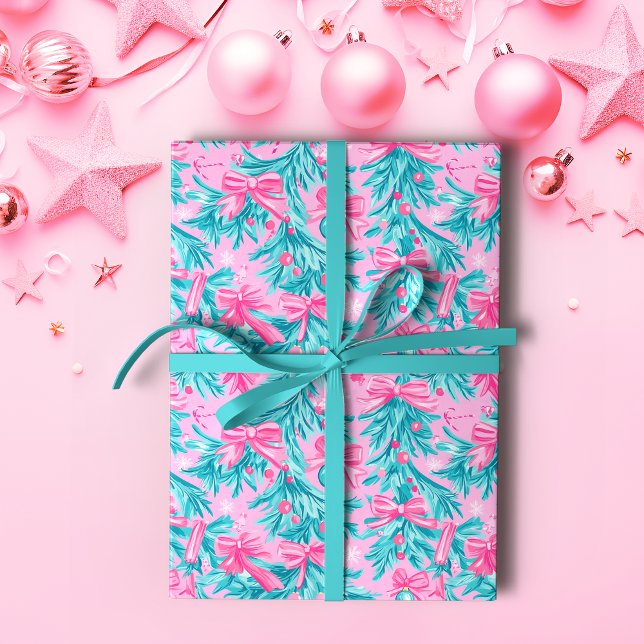 Weihnachtsgebäck und -dekorationen in Rosa und Min Geschenkpapier (Von Creator hochgeladen)
