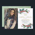Weihnachtsgeburtstag Rot Heiliggold einfaches Foto Einladung<br><div class="desc">Für eine erweiterte Anpassung dieses Designs,  wählen Sie einfach die Schaltfläche "Anpassen" oben!</div>