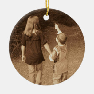 Weihnachtsgeschmuck für Oma im Foto Keramikornament