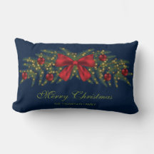 Weihnachtsgirlande mit roter Schleife und Christba