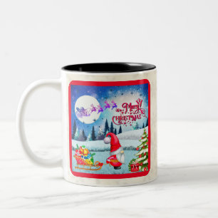 Weihnachtsgnom und Geschenke von Santas Schlitten Zweifarbige Tasse