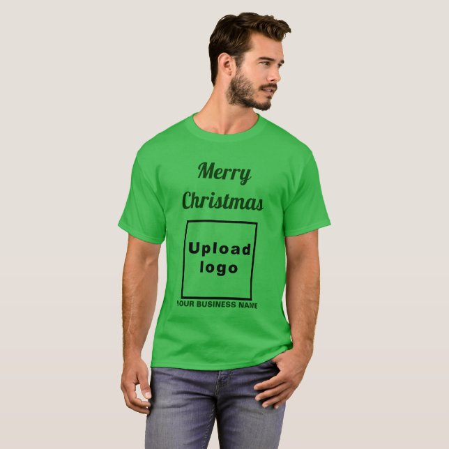 Weihnachtsgrün auf grünem T - Shirt (Vorne ganz)