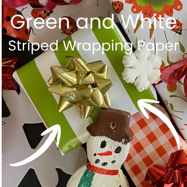 Weihnachtsgrün und Weiß gestreift Geschenkpapier (Von Creator hochgeladen)