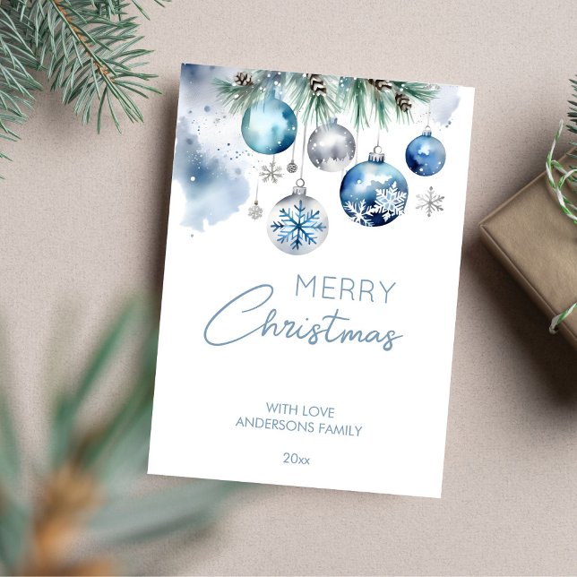 Weihnachtsgrüße silberblaue Baubles Feiertagskarte (Merry Christmas template greeting card classical silver blue baubles snowy pines watercolor elegant )