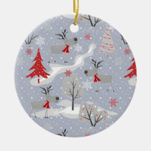 Weihnachtshirsche im Wald. Keramik Ornament