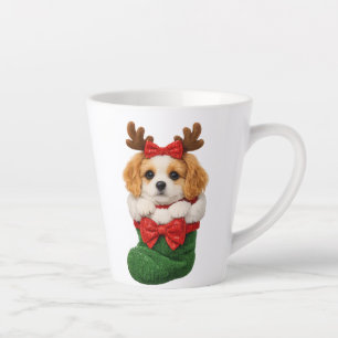 Weihnachtshund in einem Strumpf Milchtasse