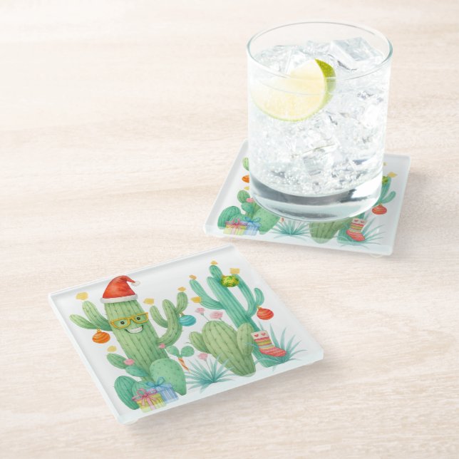 Weihnachtskaktus mit Weihnachtsmannmütze & Ornamen Glasuntersetzer (Schrägansicht)