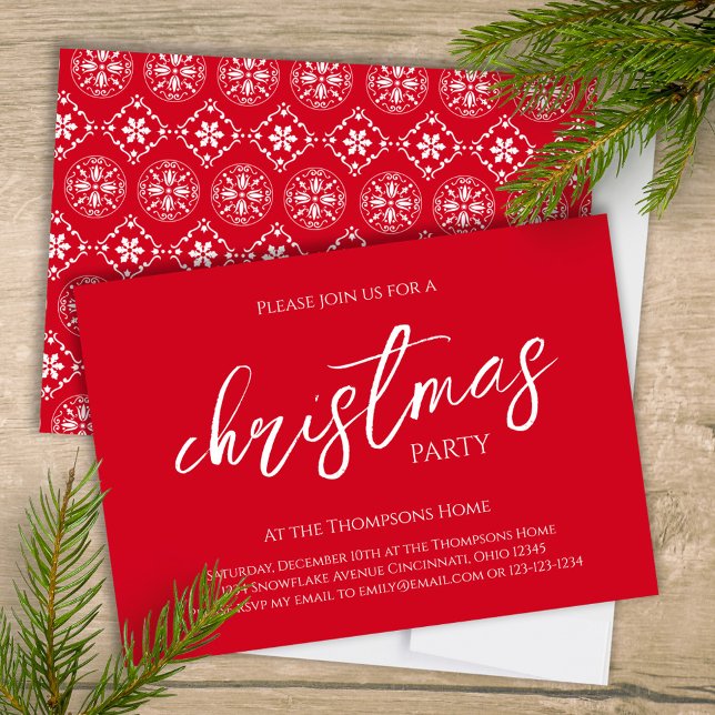 Weihnachtskalligrafie Script Red Snowflake Muster Einladung (Christmas holiday party red and white snowflake pattern and stylish calligraphy invitation. )